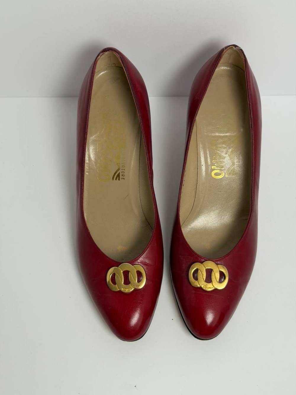 Salvatore Ferragamo Vintage Gancini Red Leather Pumps Size 5.5